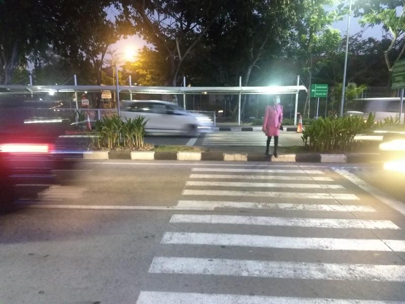 Road to outside of airport