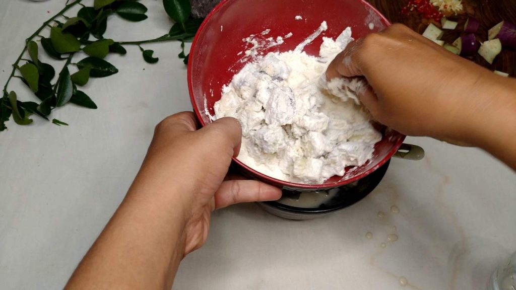 eggplant in flour