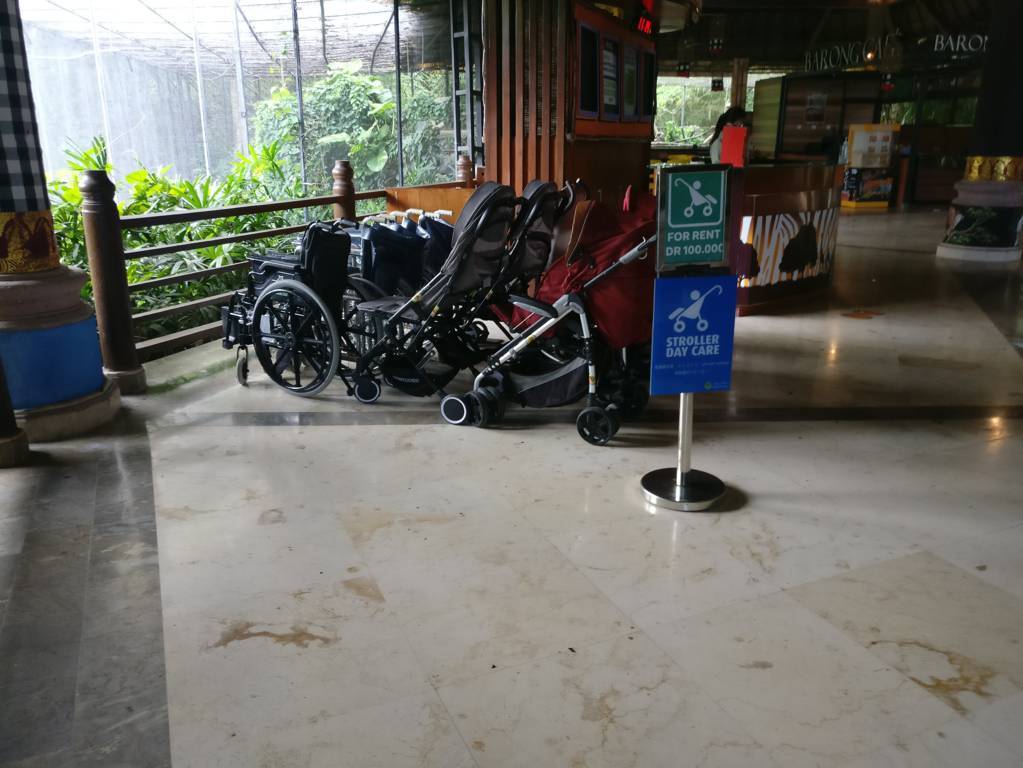 Bali Safari marine park strollers and wheelchairs for rent