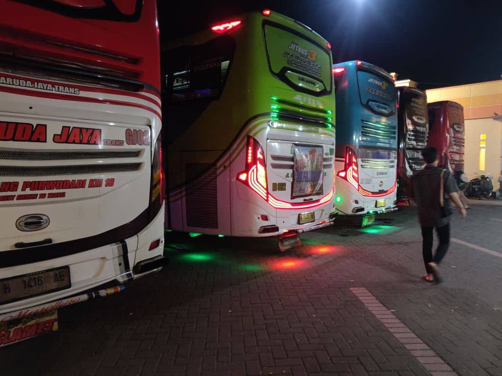 multiple busses Indonesia